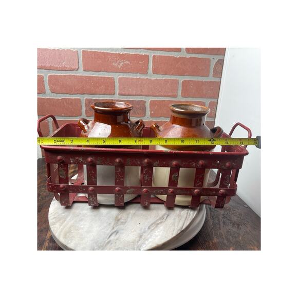 Vintage Farmhouse Stoneware Creamer Set 2 Mini Milk Jugs & Red Metal Caddy - Picture 3 of 10
